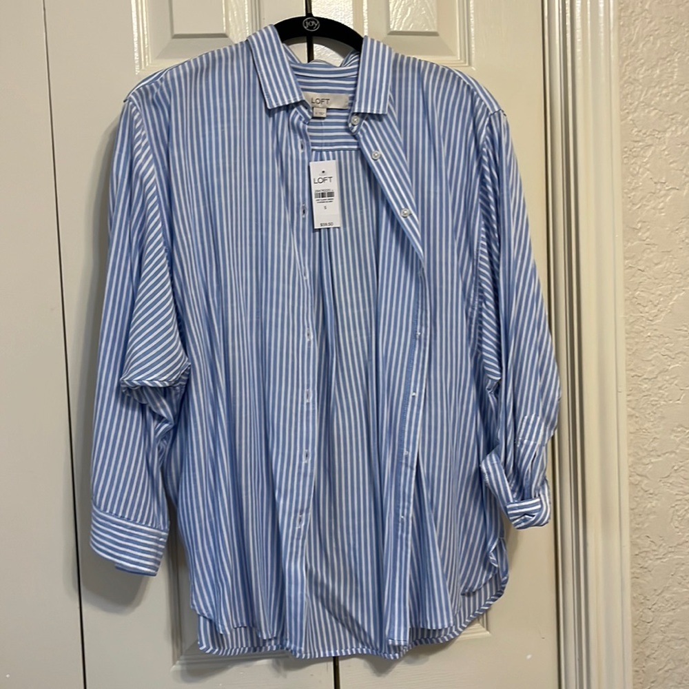 LOFT- women strip button up